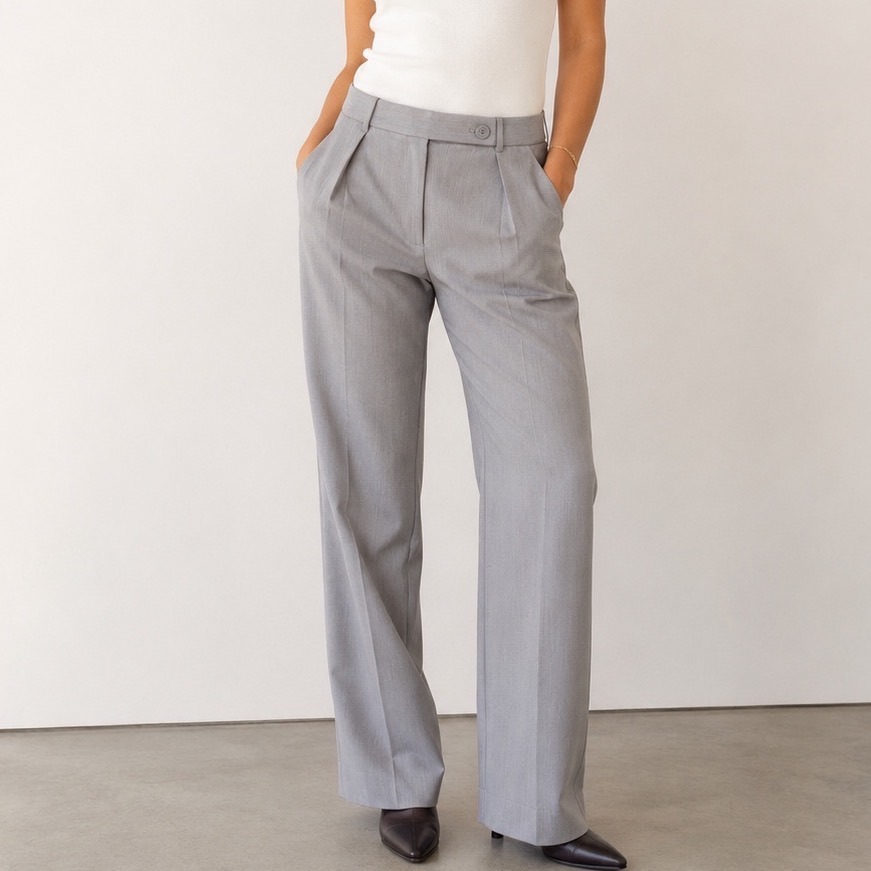 Abercrombie & Fitch Gray Pleated Straight Leg Dress Pants 10/30 Office Business